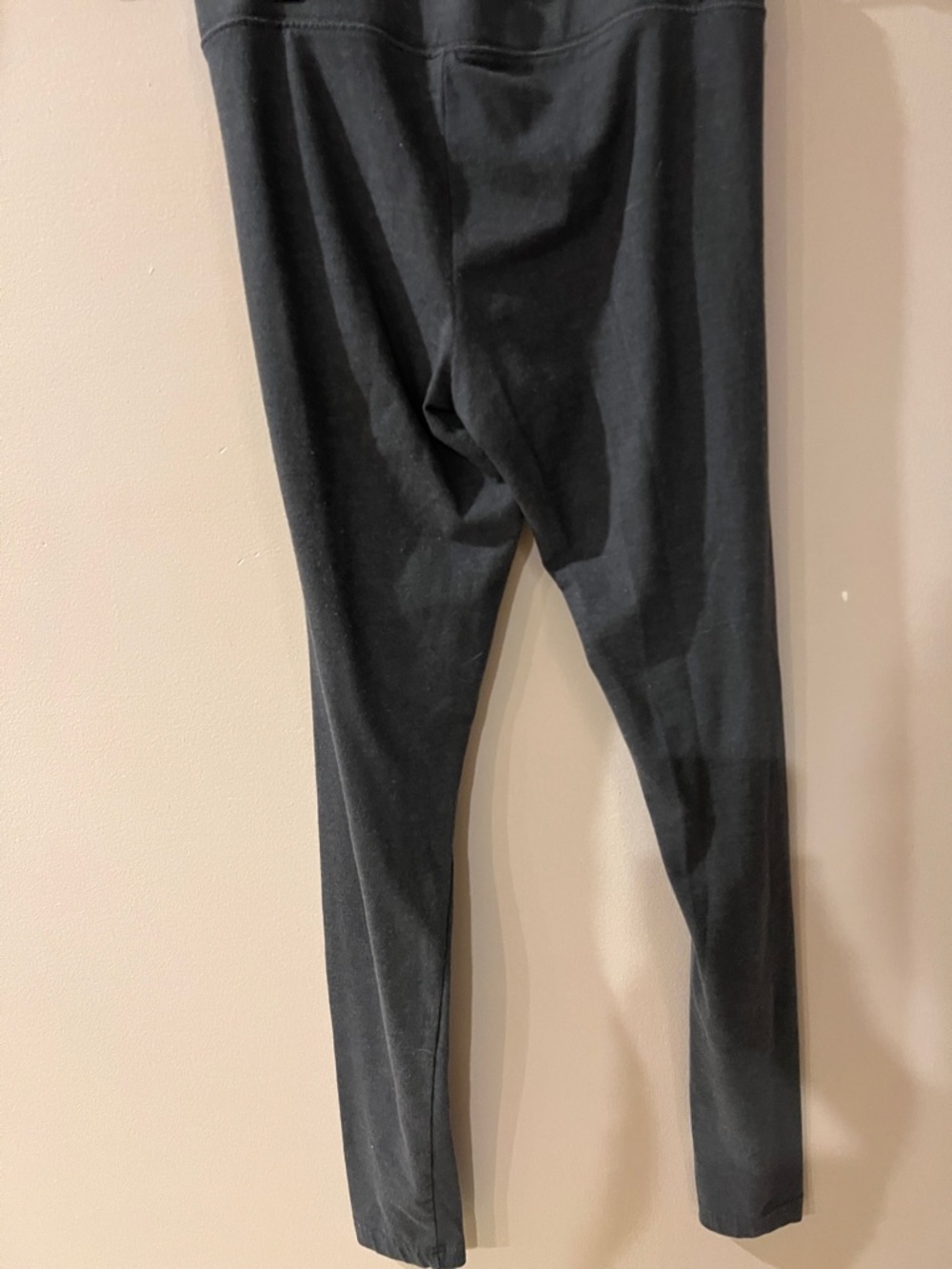 Aeropostale Women's Gray Stretch Leggings - Picture 4 of 4